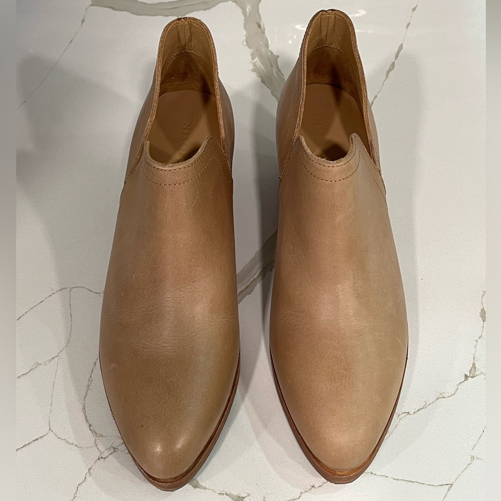 Nisolo Mia  Everyday Ankle Bootie. Women’s size 6.5 Color Almond. - Picture 3 of 16